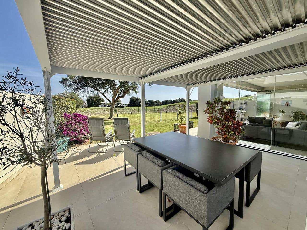 3 bedroom Flat for sale in San Roque with pool garage - € 659,000 (Ref: 10160453)