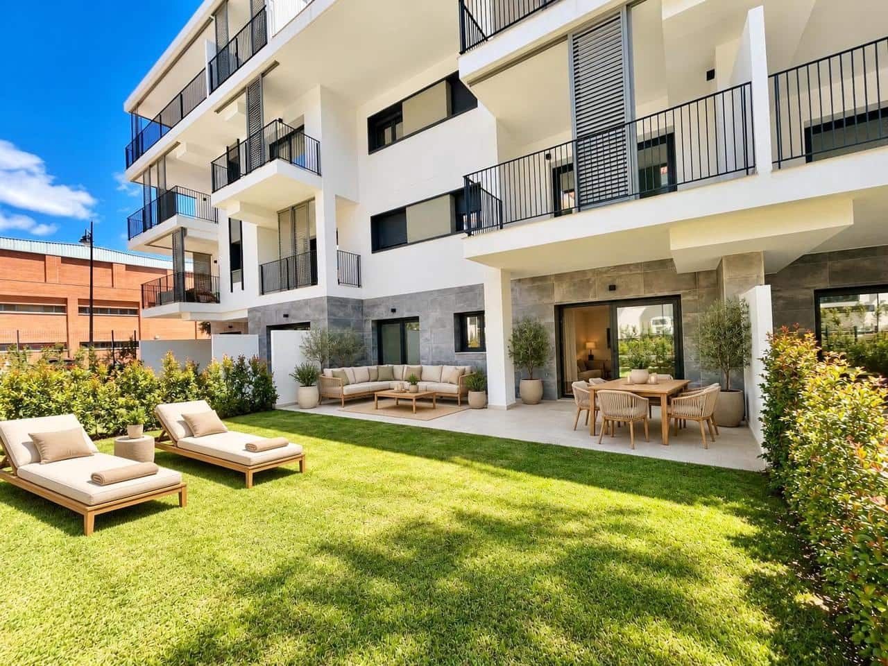 2 soverom Leilighet til salgs i Estepona med svømmebasseng garasje - € 575 000 (Ref: 10162393)