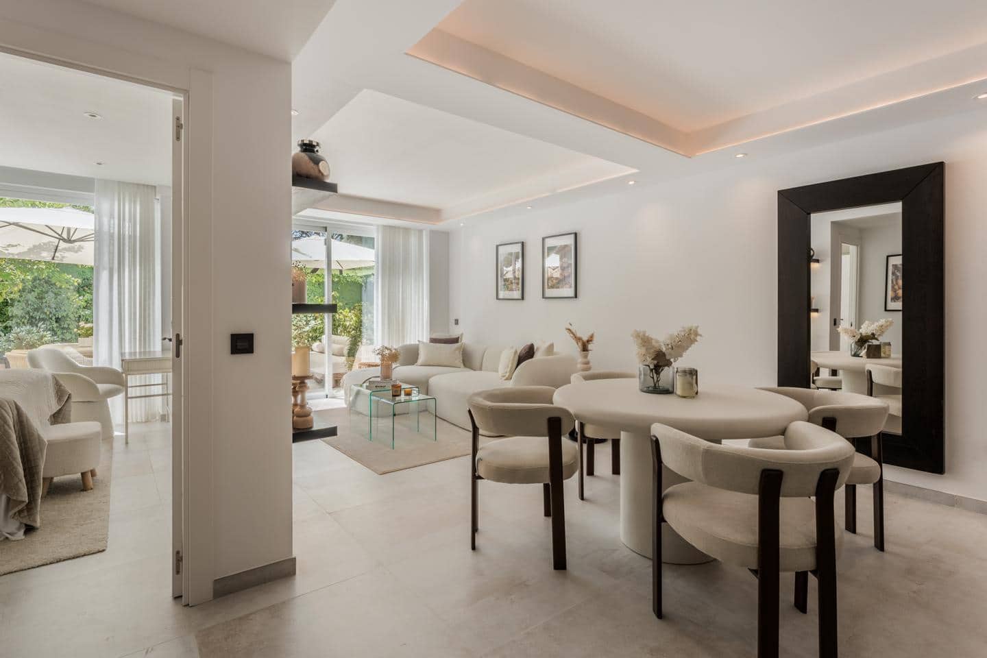 3 sypialnia Mieszkanie na sprzedaż w Marbella z basenem garażem - 695 000 € (Ref: 10165623)