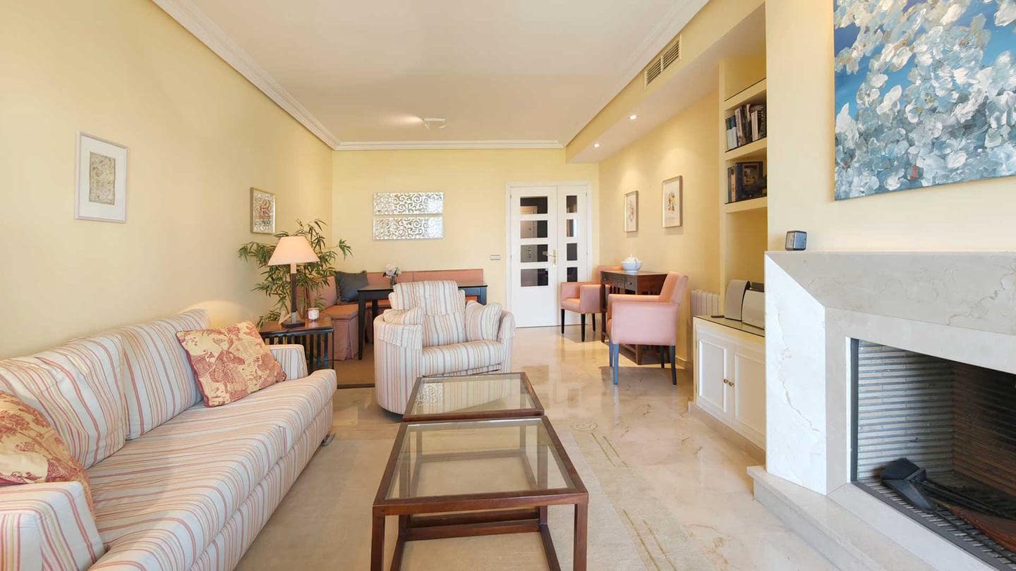 2 sovrum Lägenhet till salu i Marbella med pool - 769 999 € (Ref: 10168794)