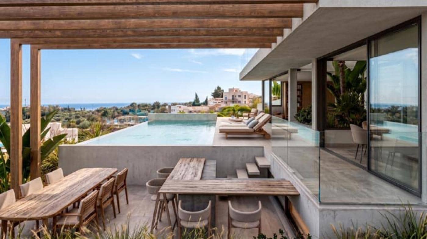 4 soveværelse Villa til salg i Estepona med swimmingpool garage - € 1.295.000 (Ref: 10182278)