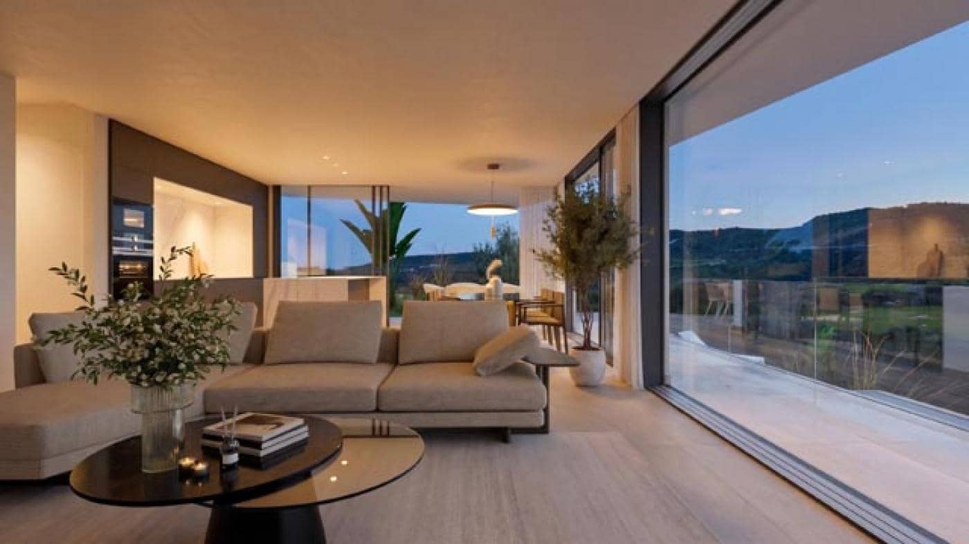4 soveværelse Villa til salg i Estepona med swimmingpool garage - € 1.295.000 (Ref: 10182278)