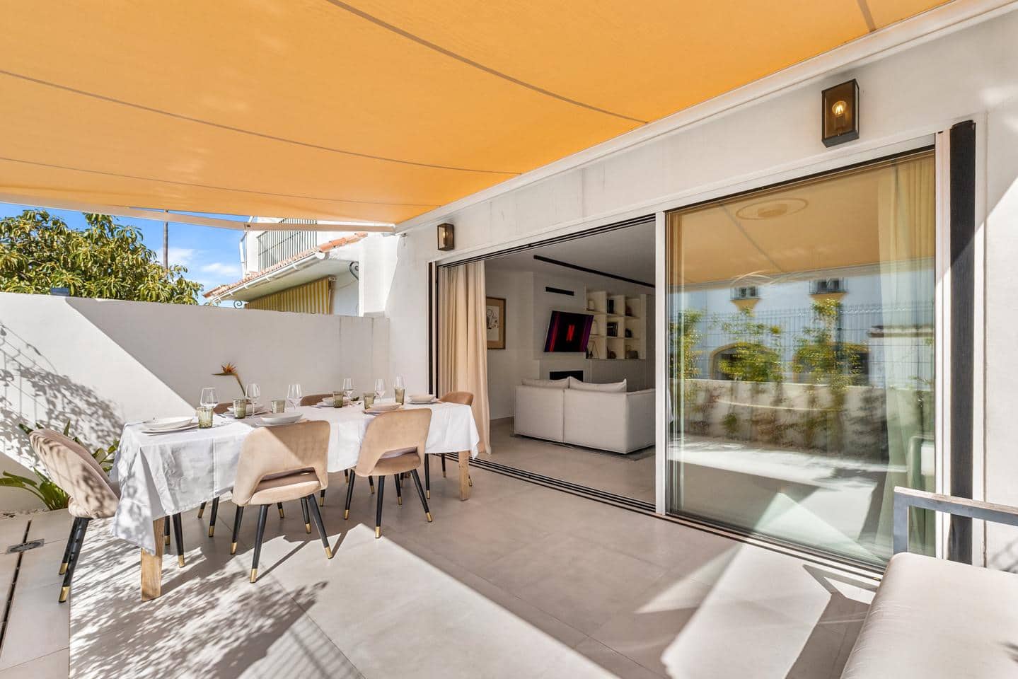 4 soveværelse Villa til salg i Estepona med swimmingpool garage - € 649.500 (Ref: 10187312)
