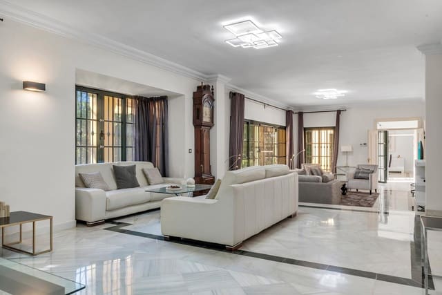 Chalet de 6 habitaciones en Atalaya-Isdabe, Estepona en venta con piscina garaje - 2.990.000 € (Ref: 10187313)