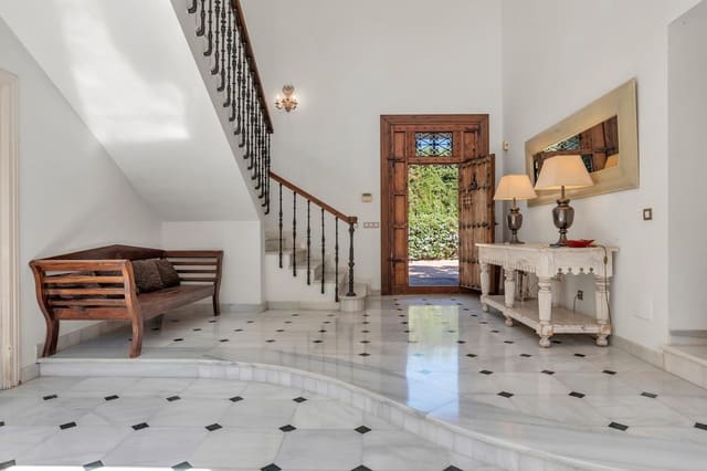 Chalet de 6 habitaciones en Atalaya-Isdabe, Estepona en venta con piscina garaje - 2.990.000 € (Ref: 10187313)
