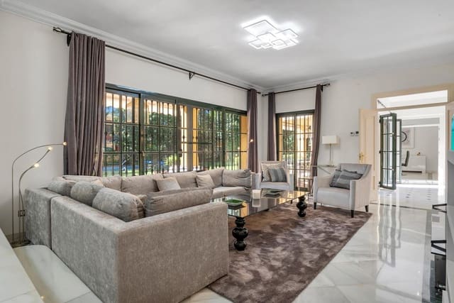 Chalet de 6 habitaciones en Atalaya-Isdabe, Estepona en venta con piscina garaje - 2.990.000 € (Ref: 10187313)
