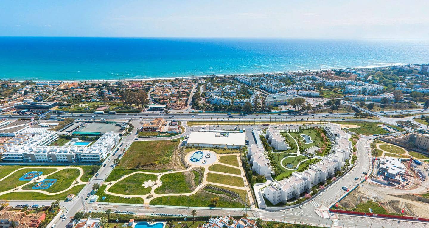 Piso de 3 habitaciones en BelAir, Estepona en venta con piscina garaje