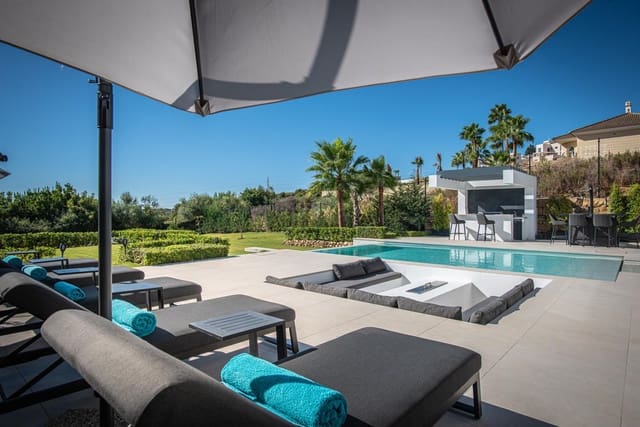 6 sypialnia Willa na sprzedaż w Valle Romano Golf, Estepona z basenem garażem - 2 695 000 € (Ref: 8756624)