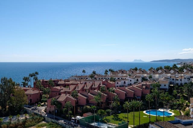 3 bedroom Flat for sale in Guadalobón, Estepona with pool garage - € 739,000 (Ref: 8894152)