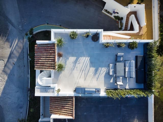 3 chambre Appartement à vendre à Los Naranjos, Marbella avec piscine garage - 650 000 € (Ref: 8895215)