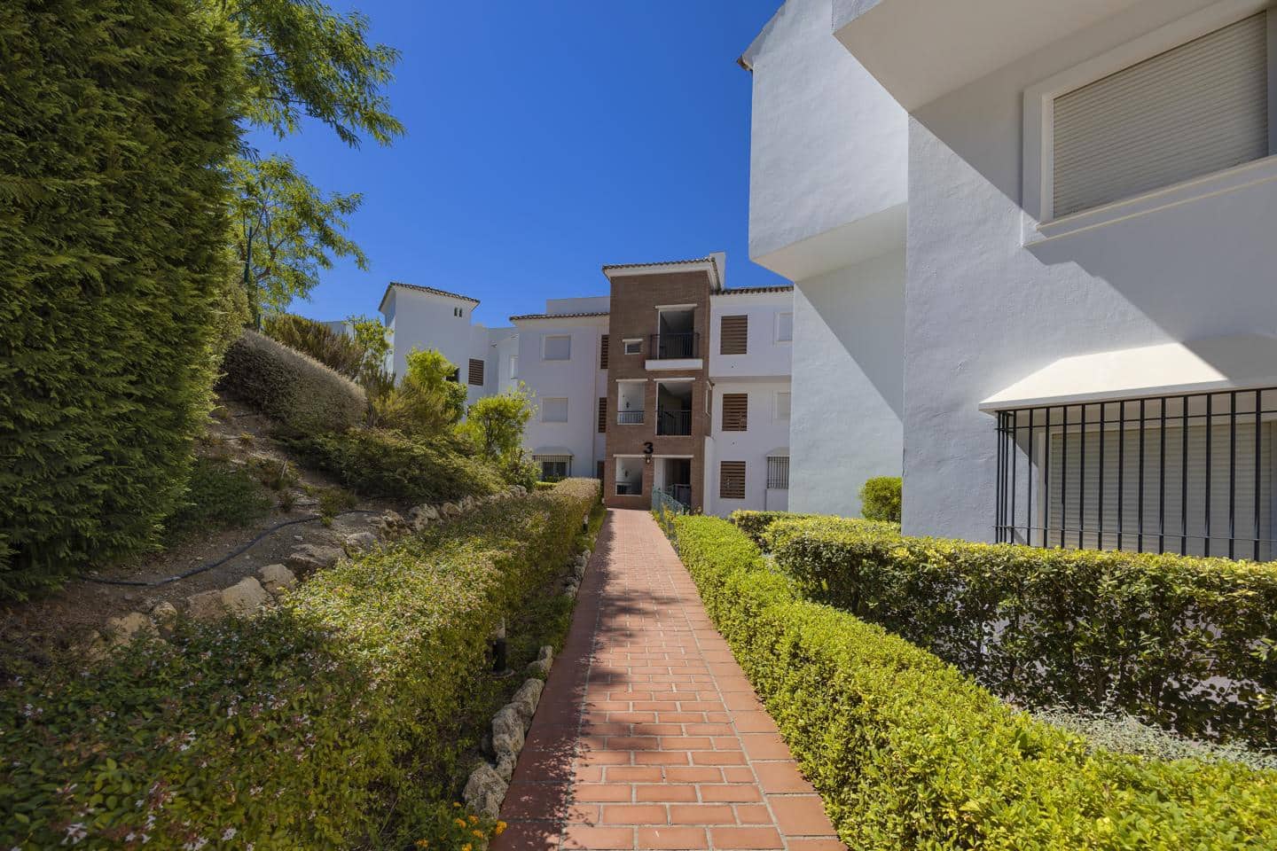 3 soverom Leilighet til salgs i Benahavis med svømmebasseng garasje - € 495 000 (Ref: 8895736)