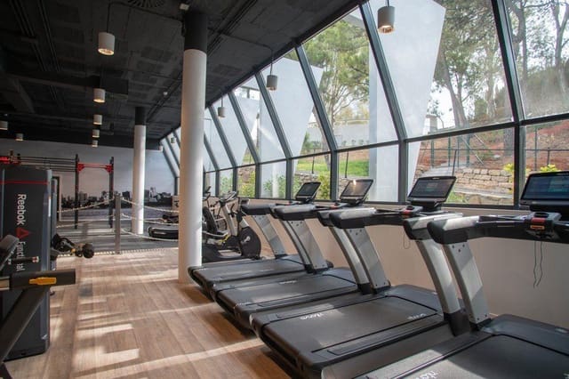 3 sovrum Lägenhet till salu i Altos de Estepona, Estepona med pool garage - 860 783 € (Ref: 8904906)