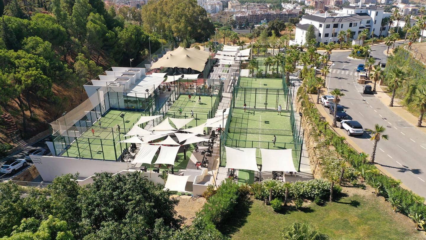 3 bedroom Flat for sale in Estepona with pool garage - € 767,495 (Ref: 8904907)