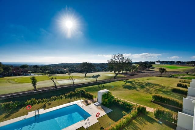 3 sovrum Lägenhet till salu i Sotogrande Alto, San Roque med pool garage - 665 000 € (Ref: 8918405)