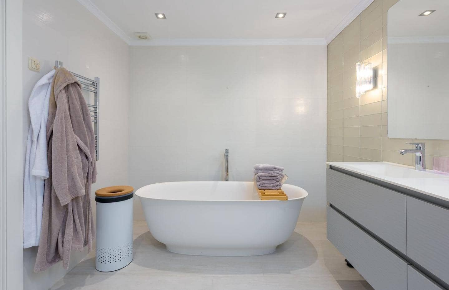 2 sovrum Lägenhet till salu i Benahavis med pool garage - 740 000 € (Ref: 8981291)