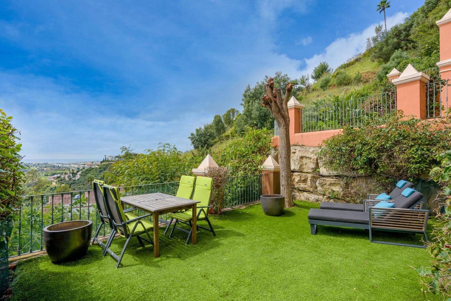 2 sovrum Lägenhet till salu i Benahavis med pool garage - 740 000 € (Ref: 8981291)