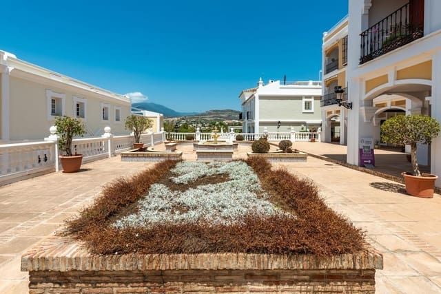 3 soverom Villa til salgs i Aloha Golf, Marbella med svømmebasseng - € 995 000 (Ref: 8987702)