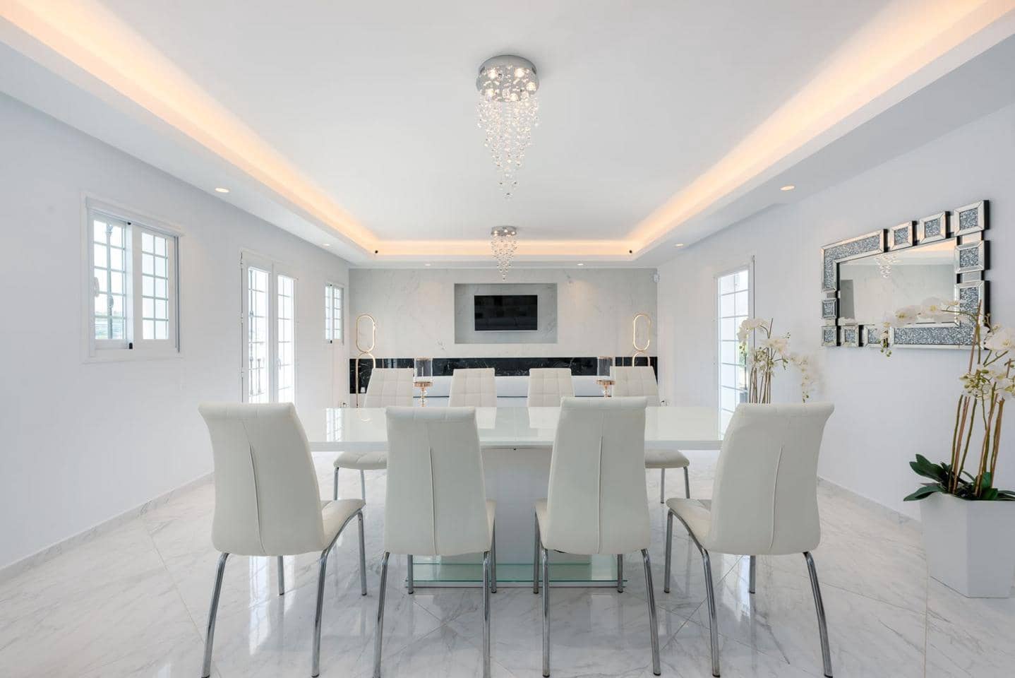 3 soveværelse Villa til salg i Marbella med swimmingpool - € 995.000 (Ref: 8987702)