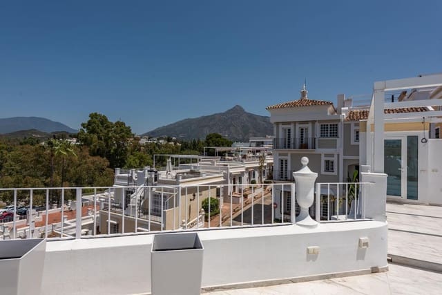 3 soverom Villa til salgs i Aloha Golf, Marbella med svømmebasseng - € 995 000 (Ref: 8987702)