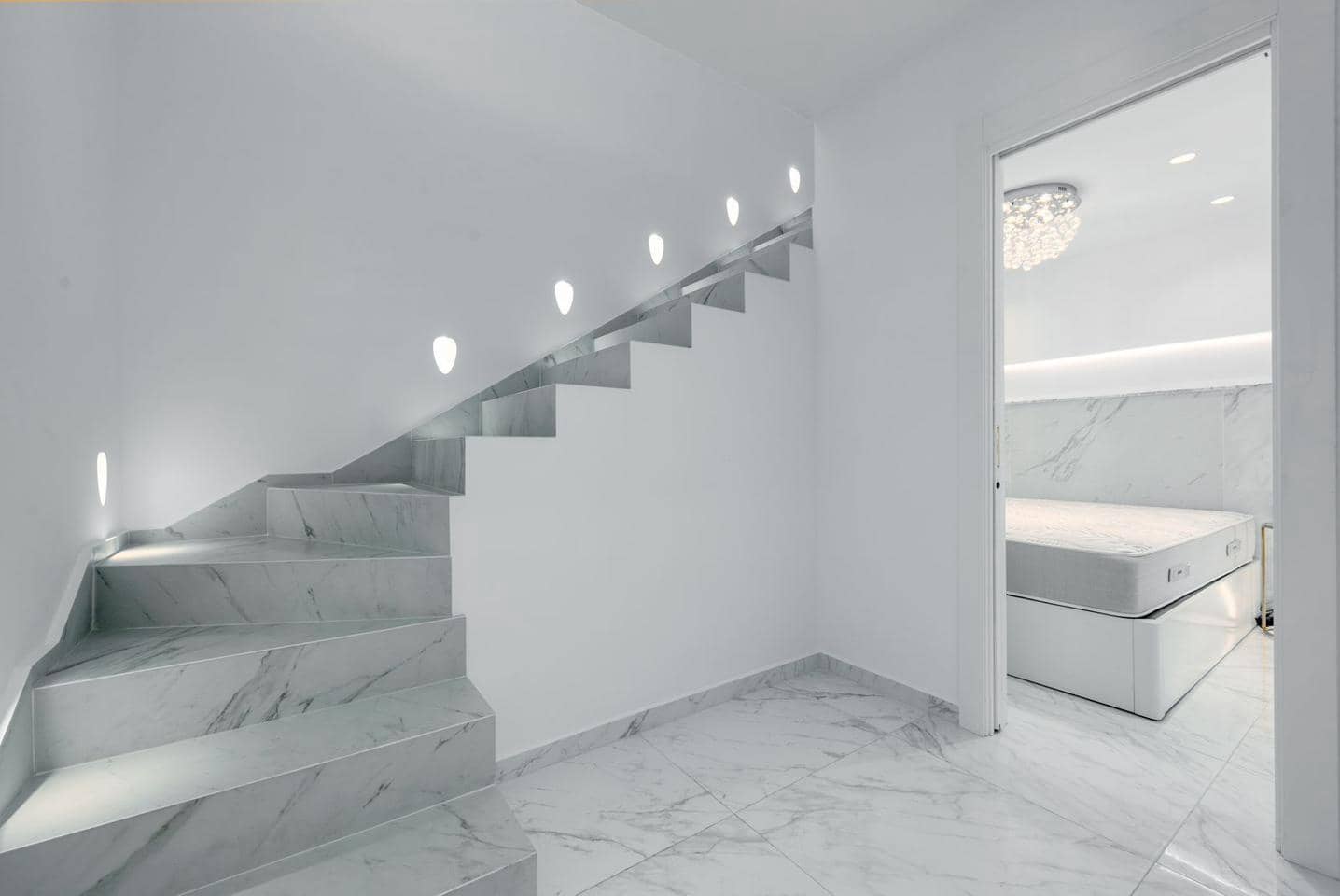 3 soveværelse Villa til salg i Marbella med swimmingpool - € 995.000 (Ref: 8987702)