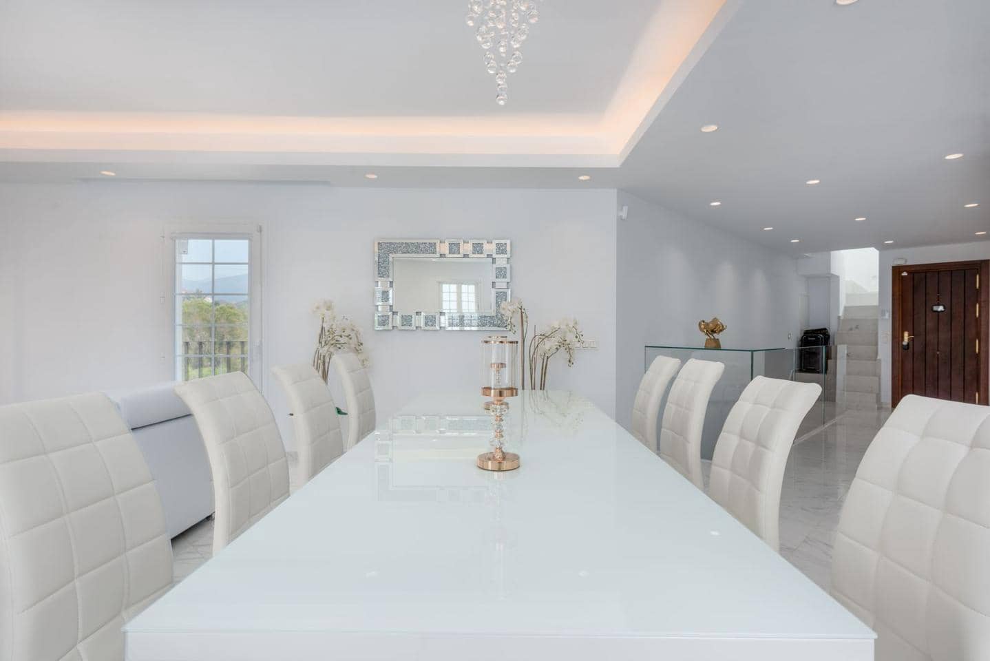 3 soveværelse Villa til salg i Marbella med swimmingpool - € 995.000 (Ref: 8987702)