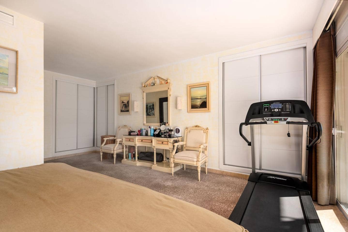 3 soveværelse Lejlighed til salg i Marbella med swimmingpool garage - € 950.000 (Ref: 8987898)