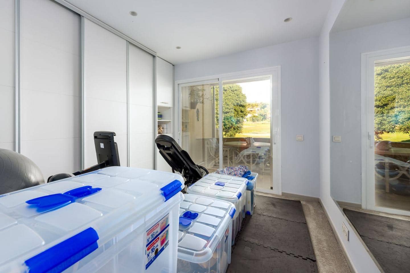 3 soveværelse Lejlighed til salg i Marbella med swimmingpool garage - € 950.000 (Ref: 8987898)