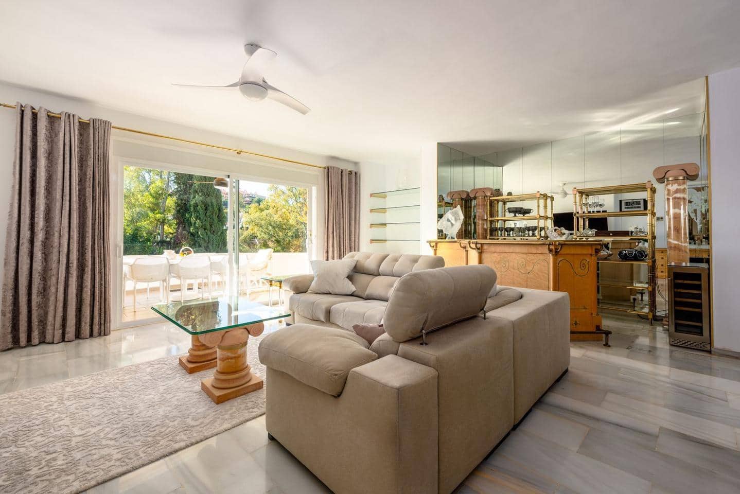 3 soveværelse Lejlighed til salg i Marbella med swimmingpool garage - € 950.000 (Ref: 8987898)