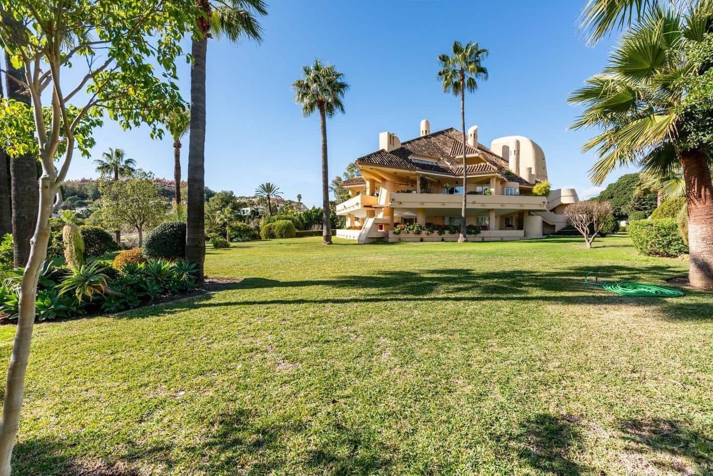 3 soveværelse Lejlighed til salg i Marbella med swimmingpool garage - € 950.000 (Ref: 8987898)