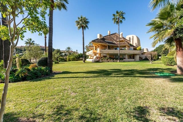 3 Zimmer Wohnung zu verkaufen in Aloha Golf, Marbella mit Pool Garage - 950.000 € (Ref: 8987898)