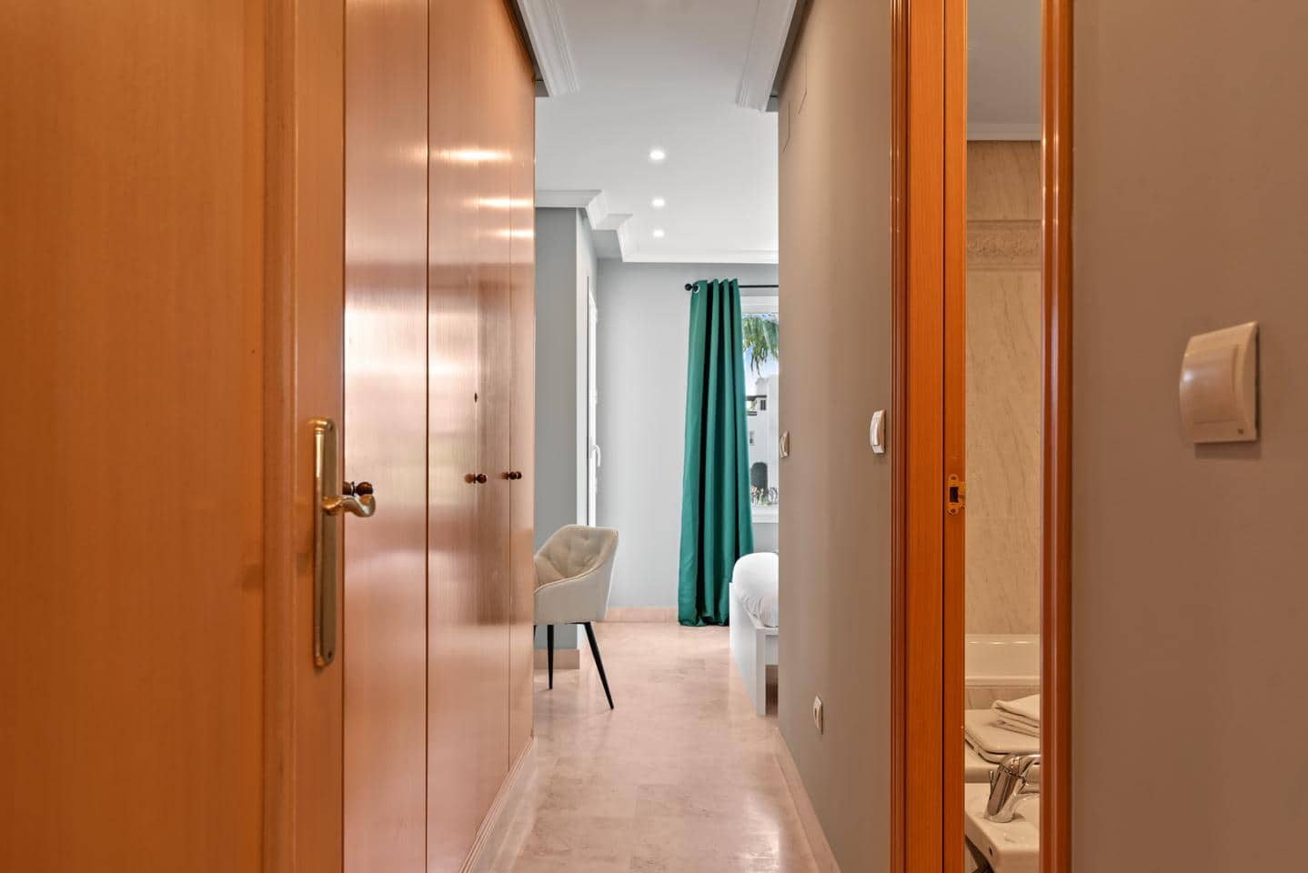 2 chambre Appartement à vendre à Estepona avec piscine - 355 000 € (Ref: 9000552)