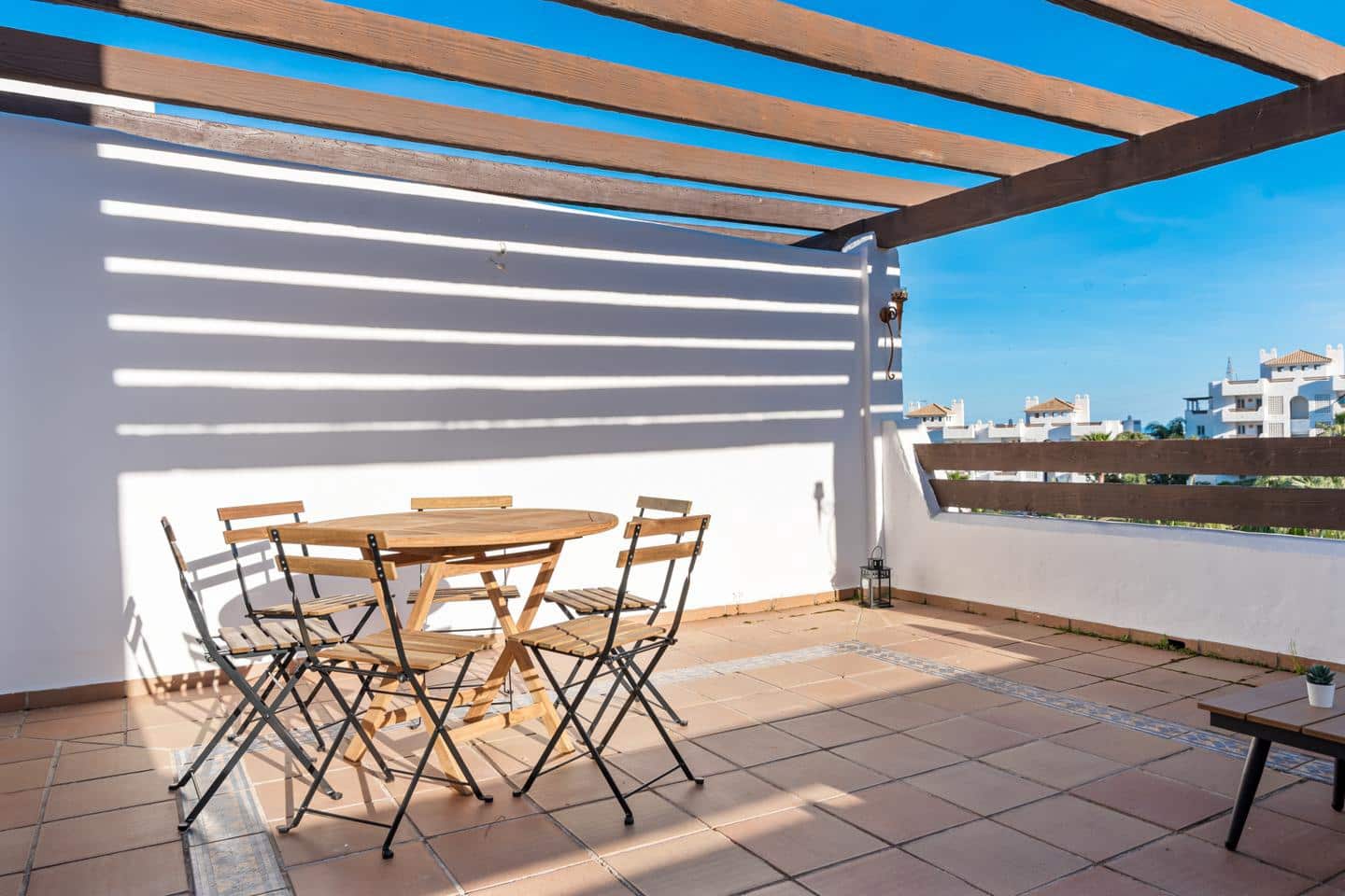 2 chambre Appartement à vendre à Estepona avec piscine - 355 000 € (Ref: 9000552)