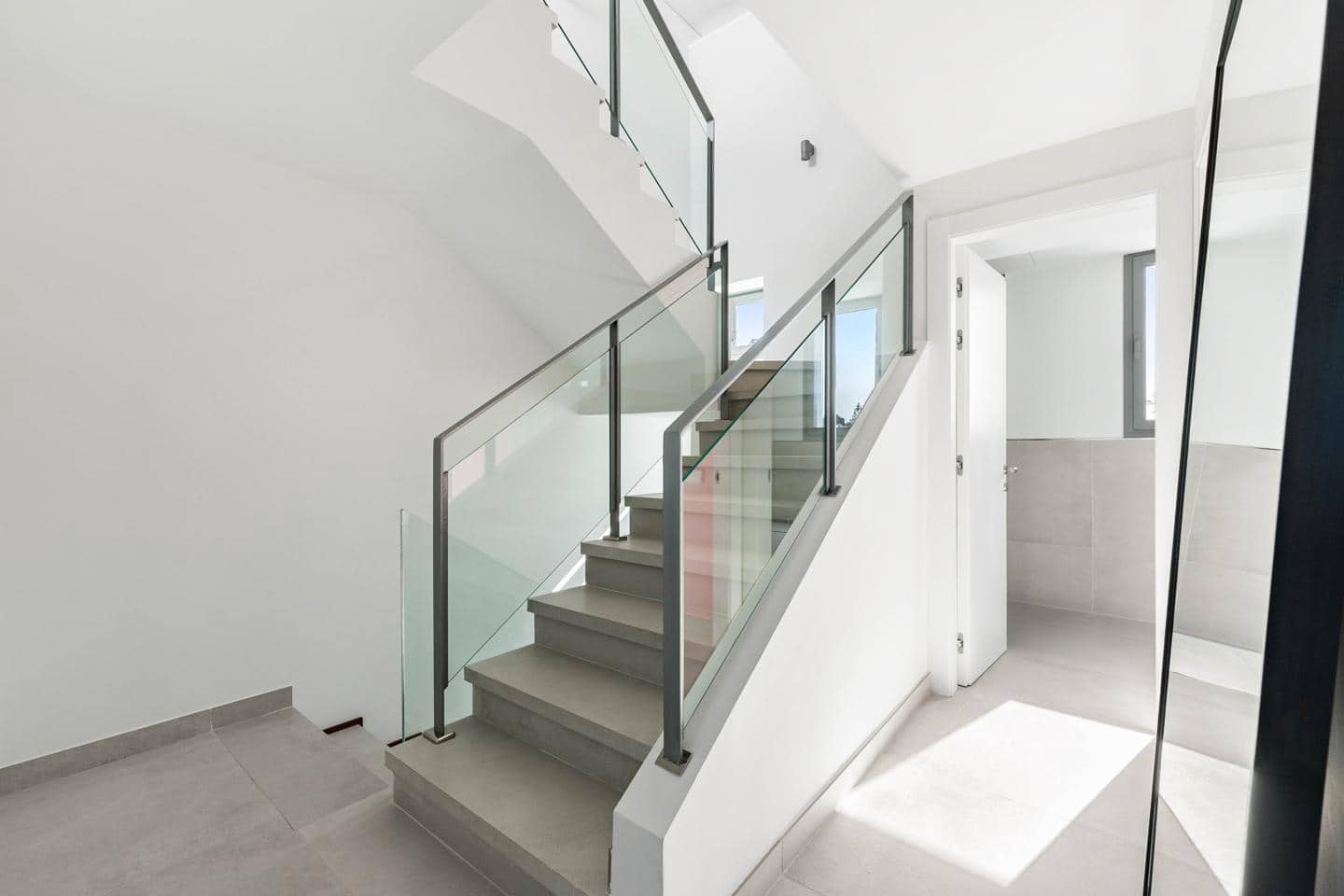 3 slaapkamer Villa te koop in San Pedro de Alcantara met zwembad garage - € 1.295.000 (Ref: 9002414)