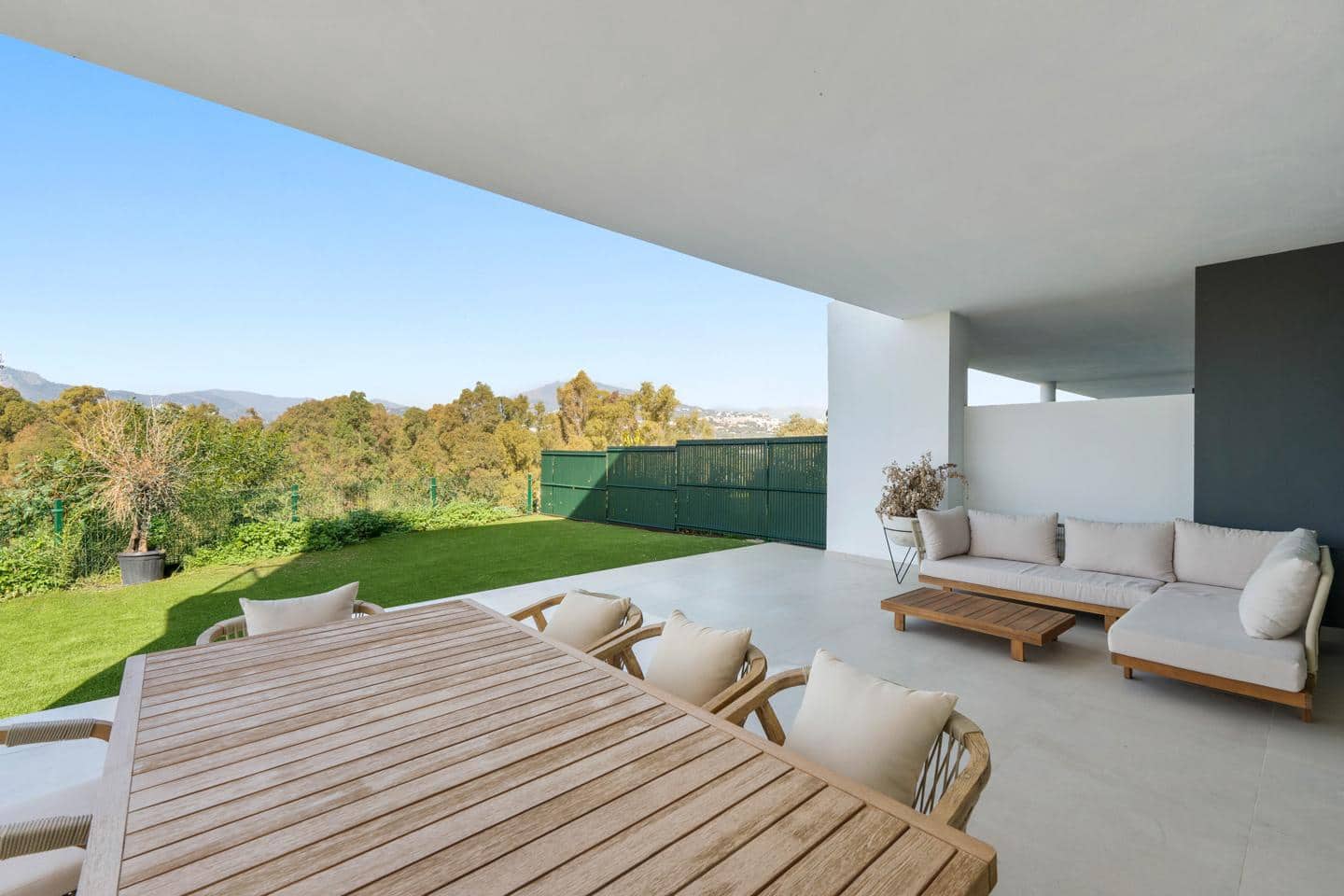 3 slaapkamer Villa te koop in San Pedro de Alcantara met zwembad garage - € 1.295.000 (Ref: 9002414)