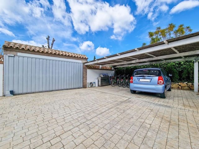 6 soverom Villa til salgs i El Paraiso, Estepona med svømmebasseng garasje - € 1 495 000 (Ref: 9022723)