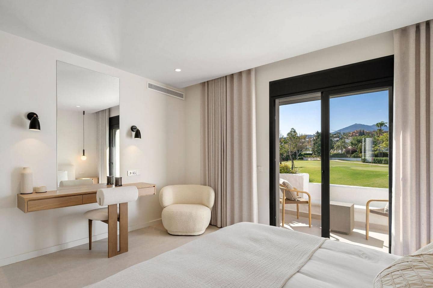 3 sovrum Villa till salu i Marbella med pool garage - 895 000 € (Ref: 9030016)