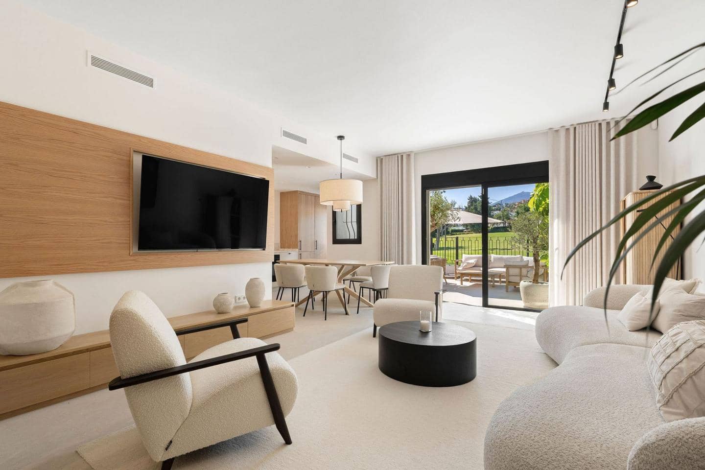 3 sovrum Villa till salu i Marbella med pool garage - 895 000 € (Ref: 9030016)