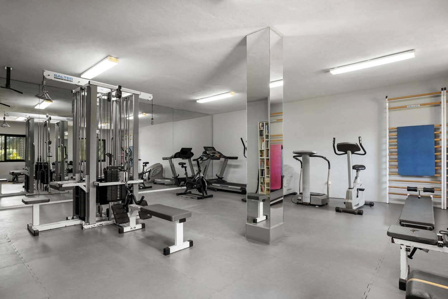 2 slaapkamer Flat te koop in Marbella met zwembad garage - € 435.000 (Ref: 9049600)