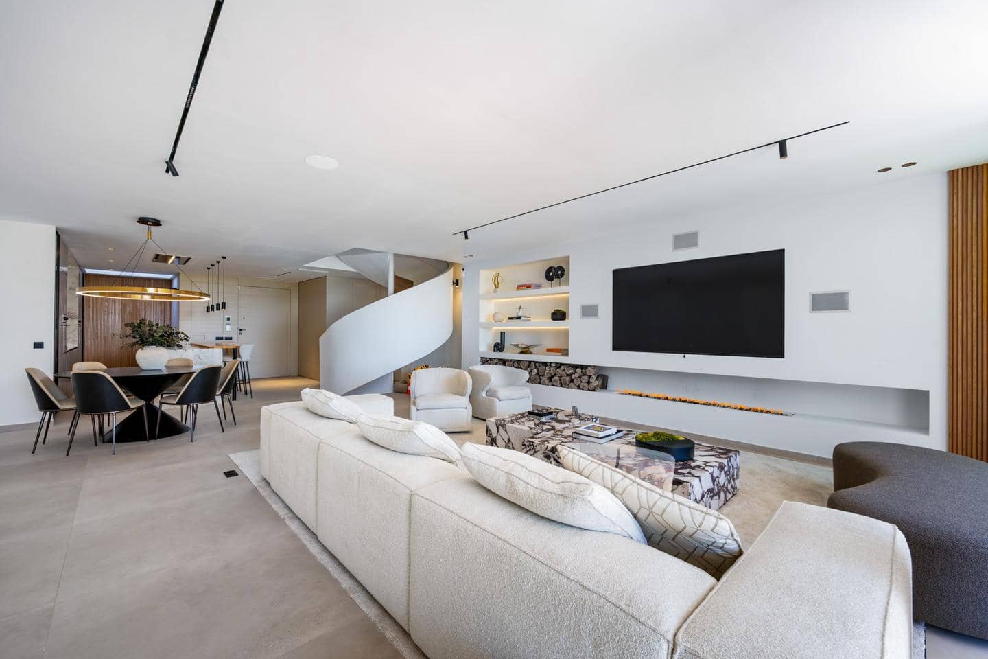 4 slaapkamer Villa te koop in Benahavis met zwembad garage - € 1.495.000 (Ref: 9061959)