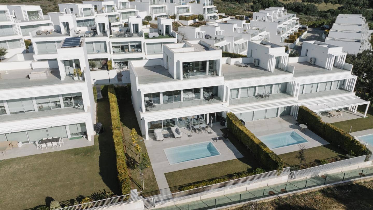 5 soveværelse Villa til salg i Sotogrande med swimmingpool garage - € 1.550.000 (Ref: 9062089)