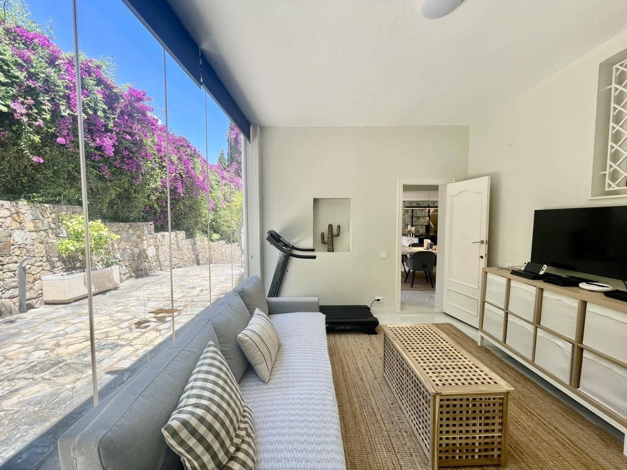 5 slaapkamer Villa te koop in Sotogrande met zwembad garage - € 1.700.000 (Ref: 9075506)