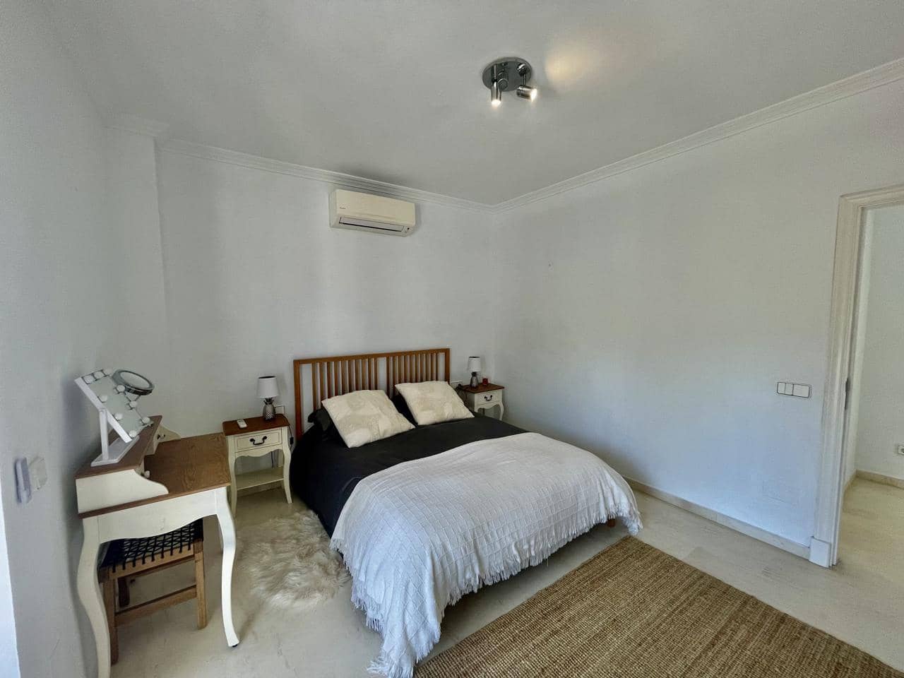 5 slaapkamer Villa te koop in Sotogrande met zwembad garage - € 1.700.000 (Ref: 9075506)