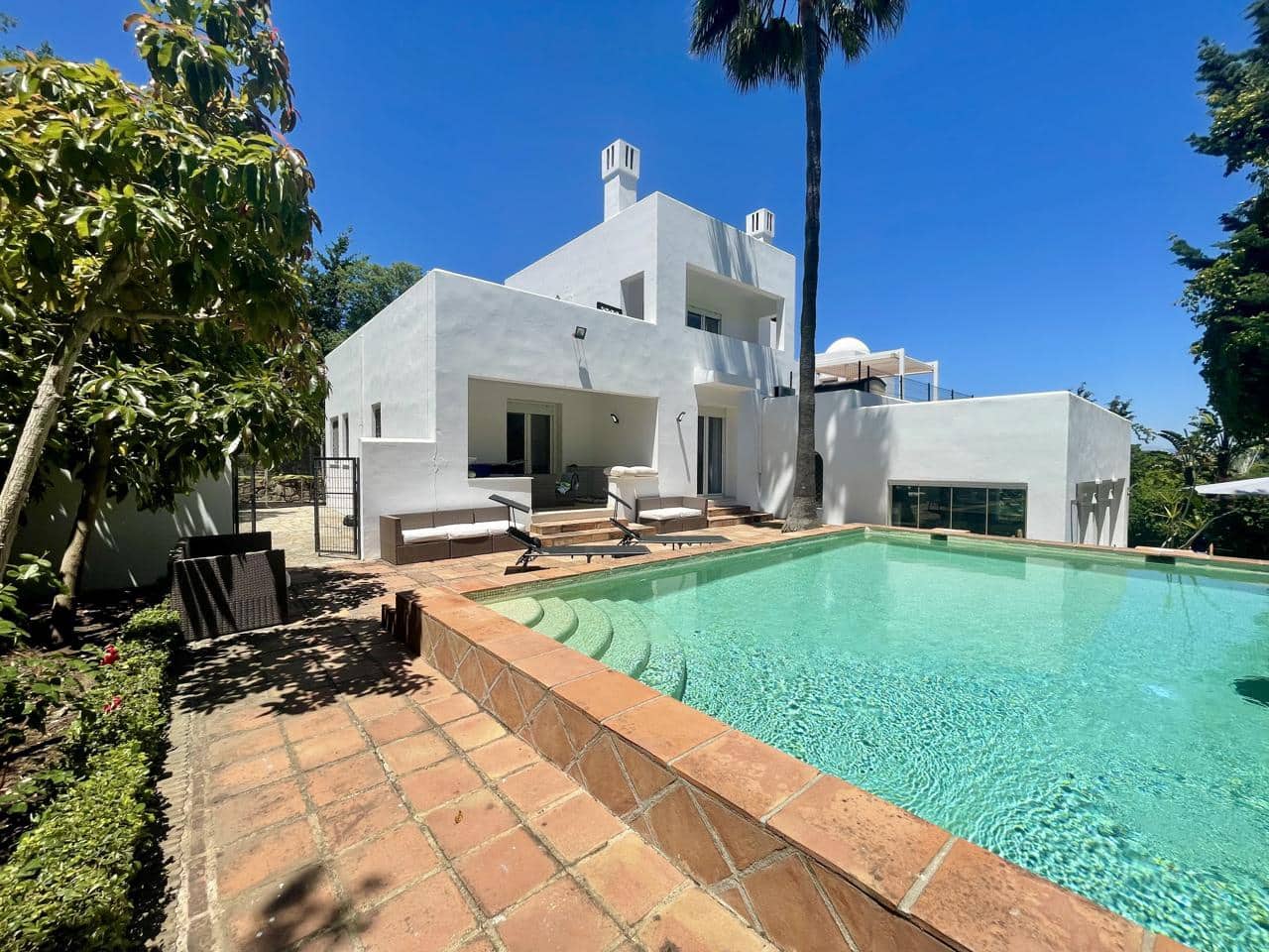 5 slaapkamer Villa te koop in Sotogrande met zwembad garage - € 1.700.000 (Ref: 9075506)