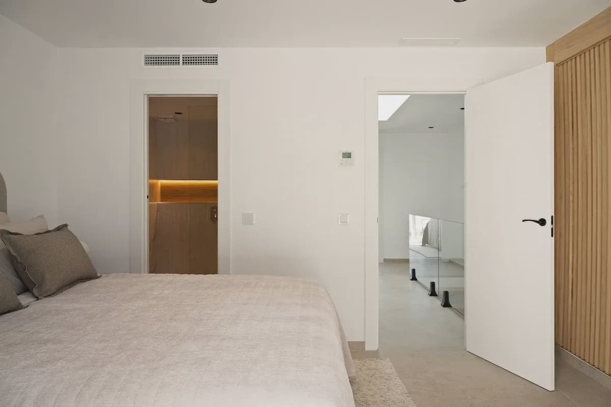 4 Zimmer Wohnung zu verkaufen in Marbella mit Pool Garage - 875.000 € (Ref: 9078613)