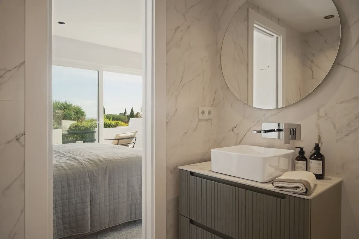 4 Zimmer Wohnung zu verkaufen in Marbella mit Pool Garage - 875.000 € (Ref: 9078613)