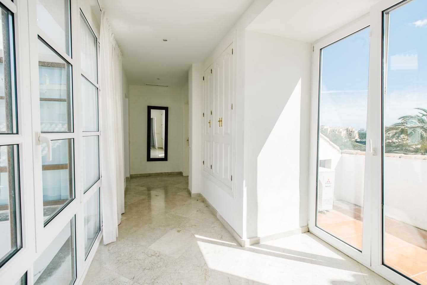 5 chambre Villa/Maison à vendre à New Golden Mile avec piscine garage - 1 495 000 € (Ref: 9081930)