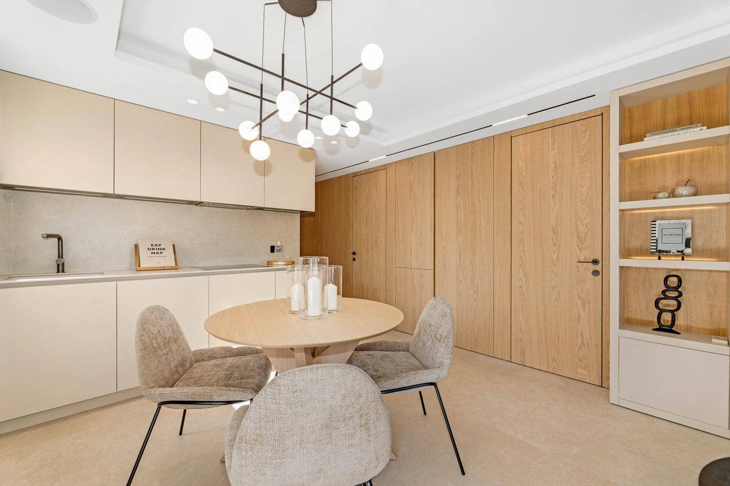 2 soverom Leilighet til salgs i Marbella med svømmebasseng garasje - € 749 000 (Ref: 9086600)