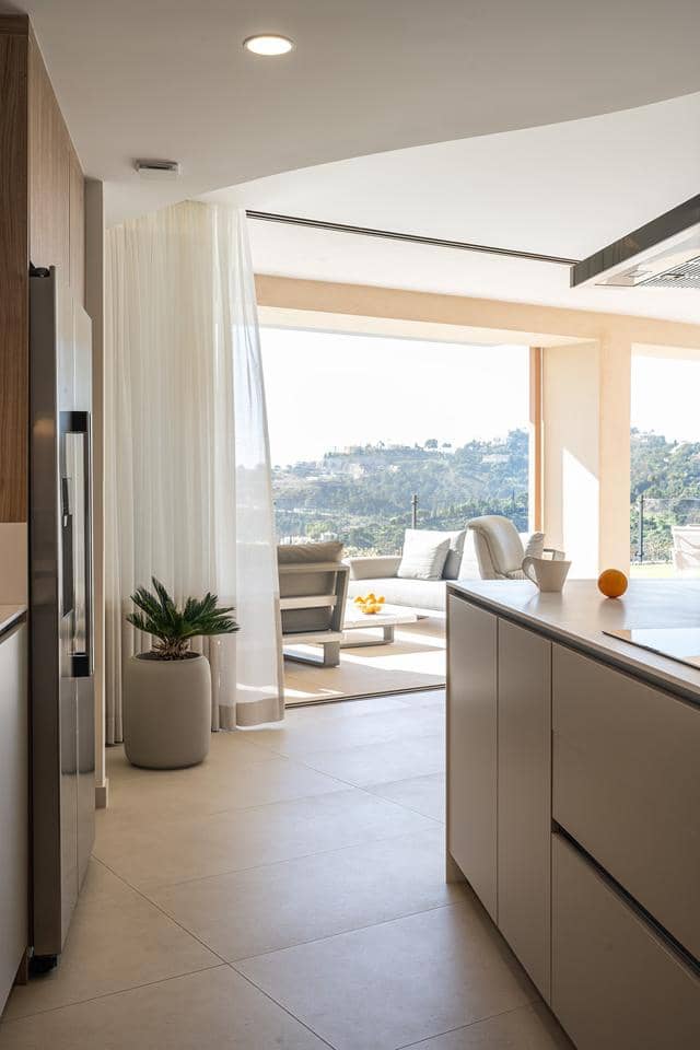 3 slaapkamer Flat te koop in La Quinta met zwembad garage - € 1.290.000 (Ref: 9086605)