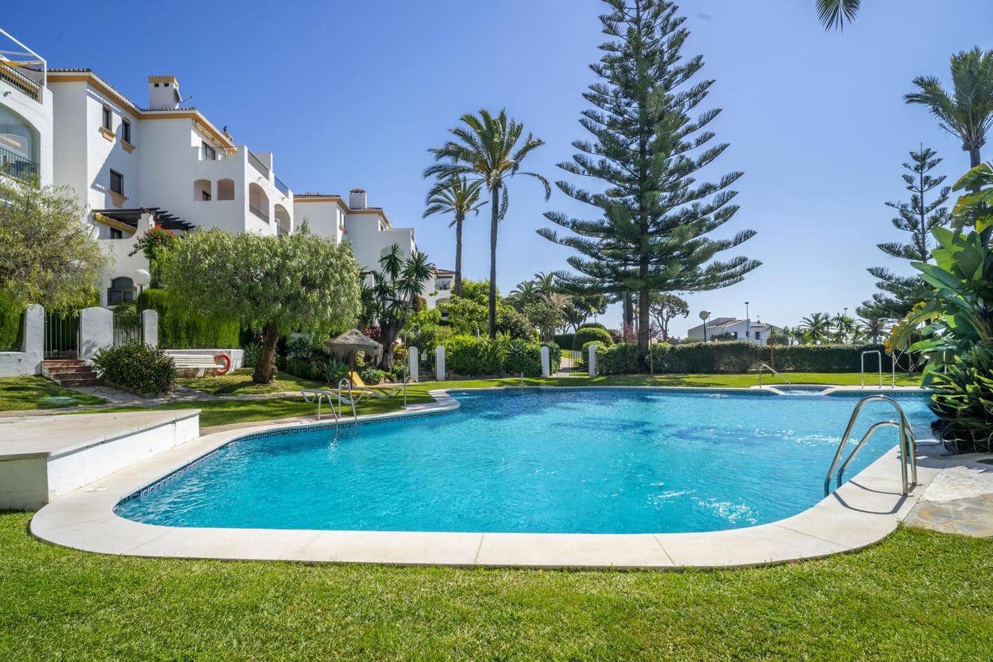 3 slaapkamer Flat te koop in Marbella met zwembad garage - € 1.090.000 (Ref: 9097636)