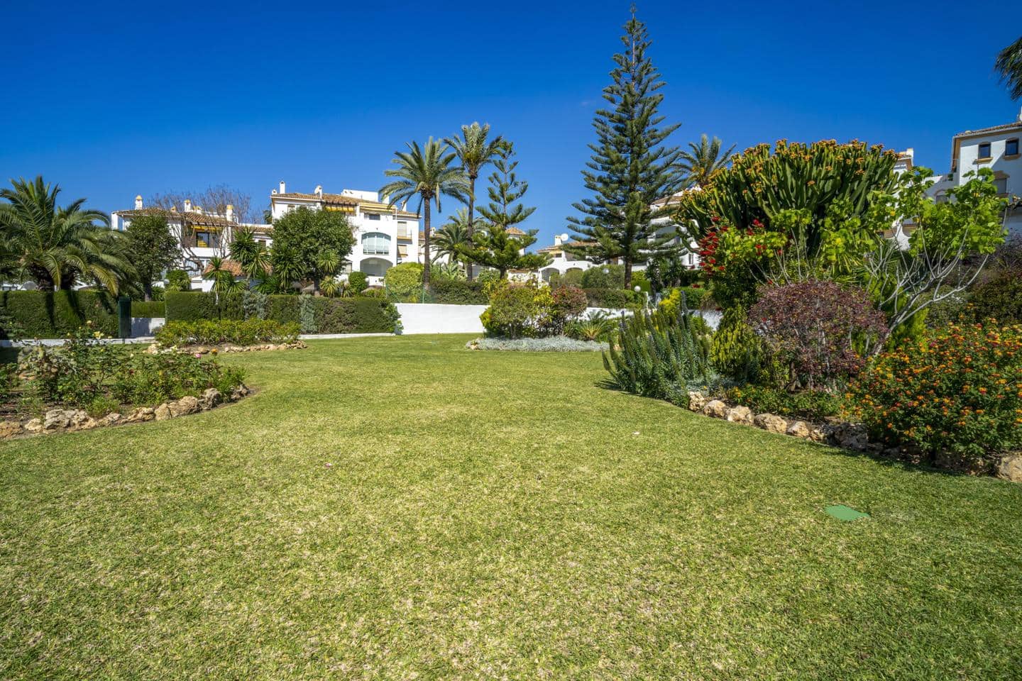 3 slaapkamer Flat te koop in Marbella met zwembad garage - € 1.090.000 (Ref: 9097636)